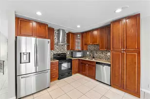 3843 NW 81st Terrace, Coral Springs, FL 33065 - Photo 8