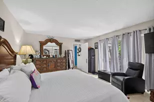 1610 Forest Lakes Cir, West Palm Beach, FL 33406 - Photo 20