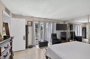 1610 Forest Lakes Cir, West Palm Beach, FL 33406 - Photo 22