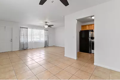 149 Coventry #G, West Palm Beach, FL 33417 - Photo 4