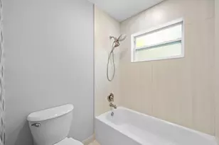 1627 NE 7th St, Fort Lauderdale, FL 33304 - Photo 20