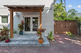 1627 NE 7th St, Fort Lauderdale, FL 33304 - Photo 2