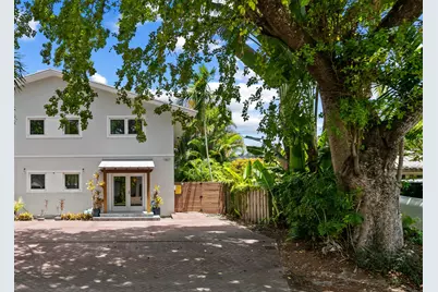 1627 NE 7th Street, Fort Lauderdale, FL 33304 - Photo 1