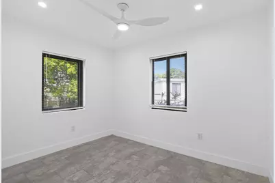 9001 NW 32nd Ct Road, Miami, FL 33147 - Photo 18