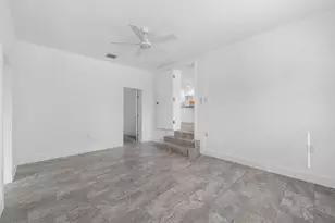 9001 NW 32nd Ct Rd, Miami, FL 33147 - Photo 14