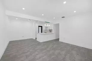 9001 NW 32nd Ct Rd, Miami, FL 33147 - Photo 28
