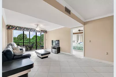 6169 Balboa Circle #Unit 302, Boca Raton, FL 33433 - Photo 6