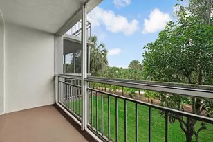6169 Balboa Cir, Boca Raton, FL 33433 - Photo 4