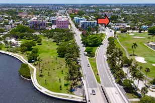 113 N Lakeside Dr, Lake Worth Beach, FL 33460 - Photo 10