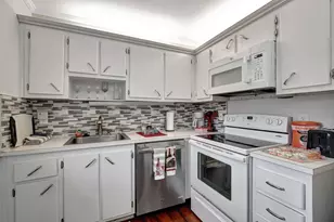 288 Tuscany Ln E, Delray Beach, FL 33446 - Photo 6