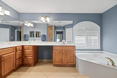 286 NW Bayshore Boulevard, Port Saint Lucie, FL 34983 - Photo 32