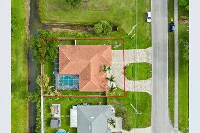 286 NW Bayshore Boulevard, Port Saint Lucie, FL 34983 - Photo 2
