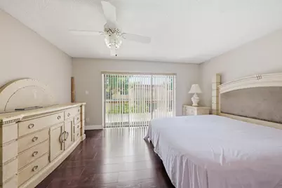 52 Canterbury Lane, Tamarac, FL 33319 - Photo 14