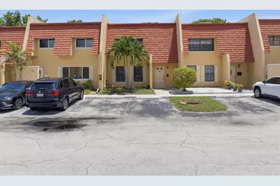 52 Canterbury Lane, Tamarac, FL 33319 - Photo 22