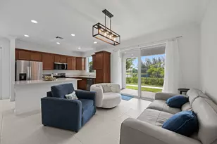 4574 Longwood Lake Sq, The Acreage, FL 33470 - Photo 4