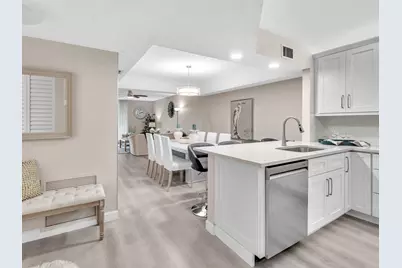 23249 Barwood Lane N #205, Boca Raton, FL 33428 - Photo 2