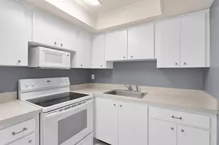 10000 Meridian Way N, Palm Beach Gardens, FL 33410 - Photo 14