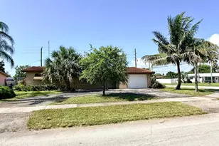 118 SE 10th Ct, Deerfield Beach, FL 33441 - Photo 1