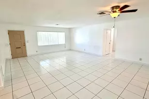 118 SE 10th Ct, Deerfield Beach, FL 33441 - Photo 2