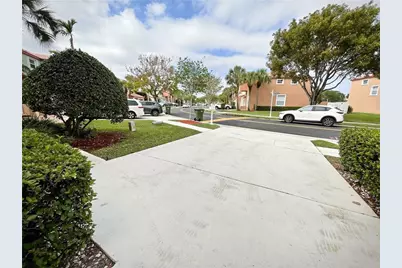 777 NW 151st Avenue, Pembroke Pines, FL 33028 - Photo 28