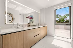475 E Royal Palm Rd, Boca Raton, FL 33432 - Photo 22