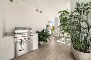 475 E Royal Palm Rd, Boca Raton, FL 33432 - Photo 14