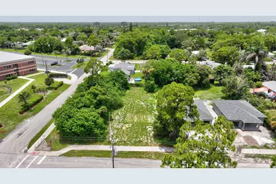 5684 SE 45th Avenue SE, Stuart, FL 34997 - Photo 16