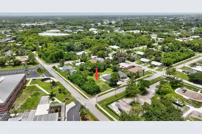 5684 SE 45th Avenue SE, Stuart, FL 34997 - Photo 12