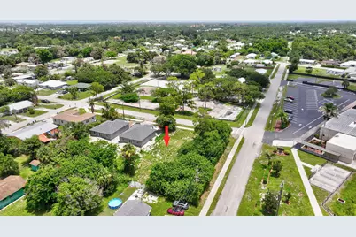 5684 SE 45th Avenue SE, Stuart, FL 34997 - Photo 2