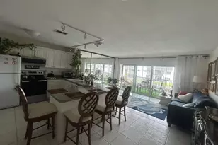 121 Wettaw Ln, North Palm Beach, FL 33408 - Photo 8
