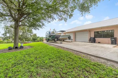 1121 River Road, Moore Haven, FL 33471 - Photo 2
