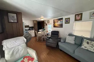 21 Palm Dr, Lake Worth Beach, FL 33461 - Photo 4