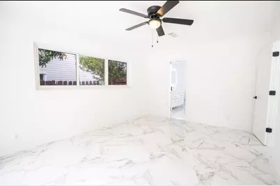 1070 SW 18th Street, Boca Raton, FL 33486 - Photo 10