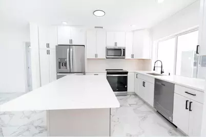 1070 SW 18th Street, Boca Raton, FL 33486 - Photo 4
