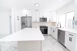 1070 SW 18th St, Boca Raton, FL 33486 - Photo 4