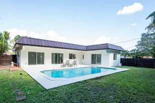 1070 SW 18th St, Boca Raton, FL 33486 - Photo 2