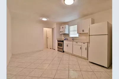 3024 W Dixie Boulevard, Fort Pierce, FL 34946 - Photo 10