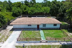 3024 W Dixie Blvd, Fort Pierce, FL 34946 - Photo 1