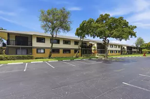 545 Trace Cir, Deerfield Beach, FL 33441 - Photo 20