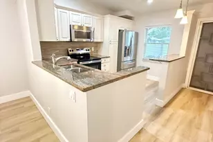 18765 Candlewick Dr, Boca Raton, FL 33496 - Photo 2
