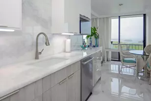 5540 N Ocean Dr, Riviera Beach, FL 33404 - Photo 6