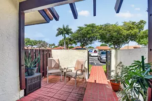 10640 Tropic Palm Ave, Boynton Beach, FL 33437 - Photo 4