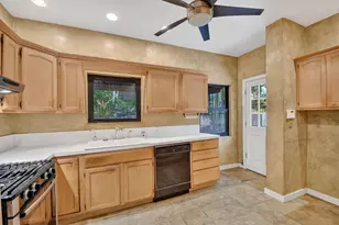 109 George Bush Blvd, Delray Beach, FL 33444 - Photo 10