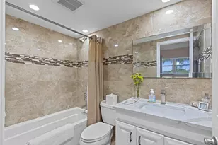 555 NW 4th Ave, Boca Raton, FL 33432 - Photo 28