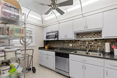 555 NW 4th Avenue #Apt 501, Boca Raton, FL 33432 - Photo 24