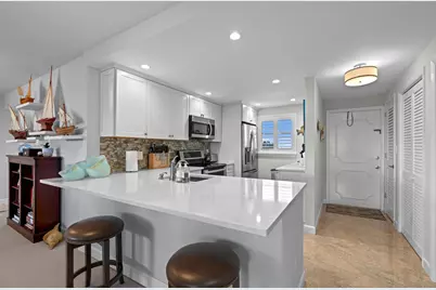 555 NW 4th Avenue #Apt 501, Boca Raton, FL 33432 - Photo 12