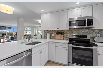 555 NW 4th Avenue #Apt 501, Boca Raton, FL 33432 - Photo 18