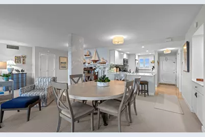 555 NW 4th Avenue #Apt 501, Boca Raton, FL 33432 - Photo 4