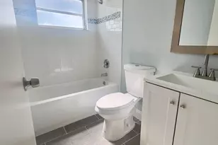 665 Glouchester, Boca Raton, FL 33487 - Photo 2