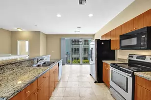 2725 NE 8th Ave, Wilton Manors, FL 33334 - Photo 16